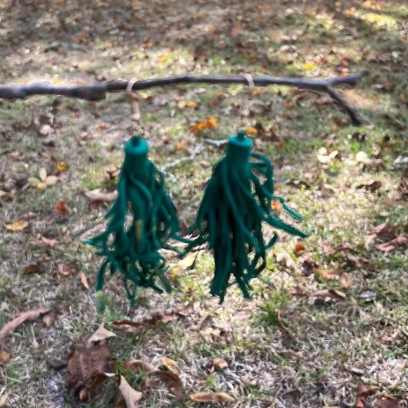 Deep peacock green faux suede earrings - Picture 7 of 9